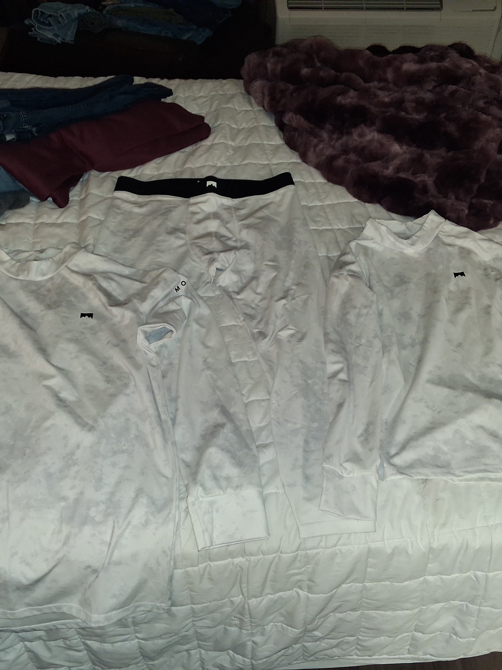 Men's White Crewneck Thermal 2 Sweater - Minimal Logo, And Pants Lg